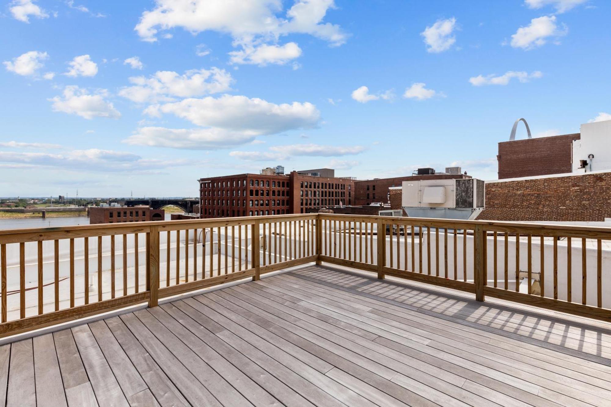 Apartamento Riverfront Loft-Private Roof Deck-Parking-P204 St. Louis Exterior foto